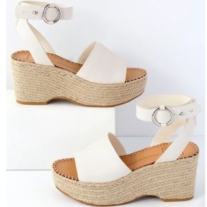 Lesly Wedge  Dolce Vita Dolce Vita
